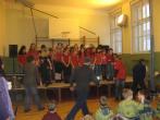 Návštěva pěveckého sboru v základní škole ve Vinařicích [nové okno]